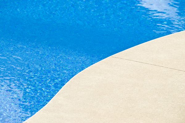 Cost of Pool Deck Paving in Petaluma