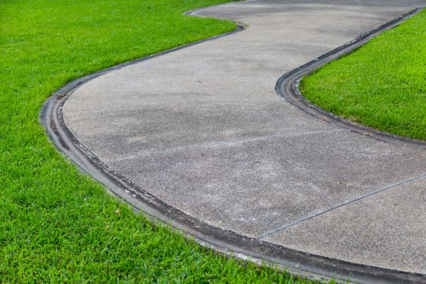Cost of Concrete Sidewalk Construction in Petaluma