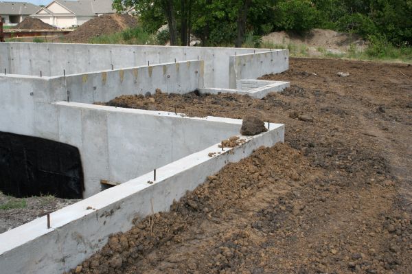 Cost of Foundation Wall Construction in Petaluma