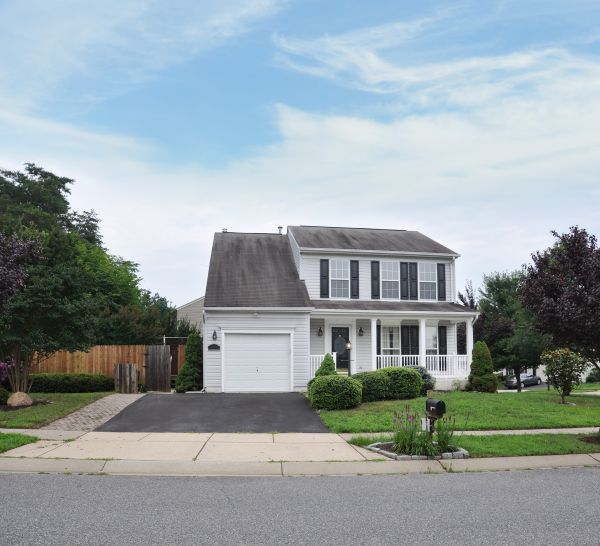 Cost of Concrete Apron Installation in Petaluma