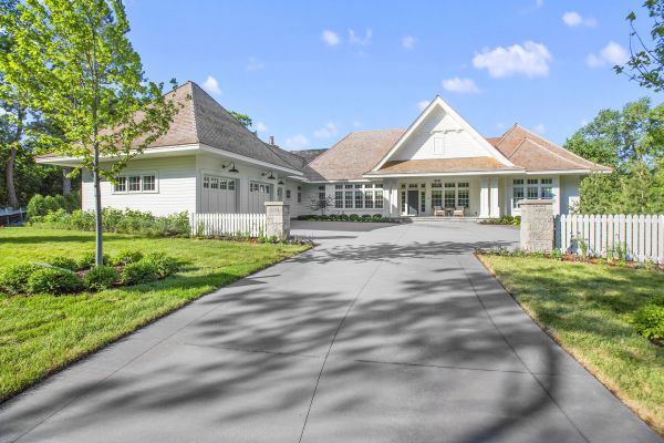 Cost of Driveway Concreting in Petaluma