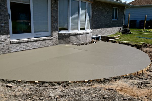 Cost of Deck Concrete Construction in Petaluma