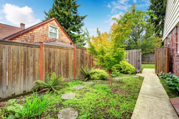 Cost of Backyard Walkway Construction in Petaluma